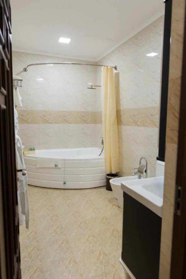 Alexander Hotel Самарканд Екстериор снимка